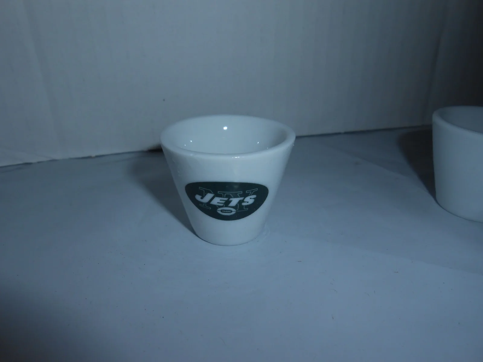 1 NFL FOOTBALL MINI PORCELAIN SHOT GLASS/CUP YOU CHOOSE TEAM + 5 BONUS CARDS 3
