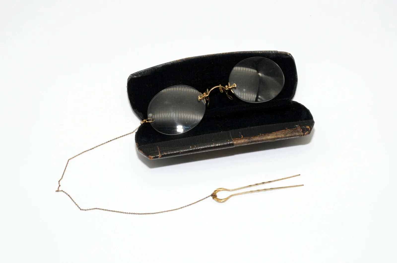 19th Century PINCE NEZ EYEGLASSES CASE -OAKLAND CA.