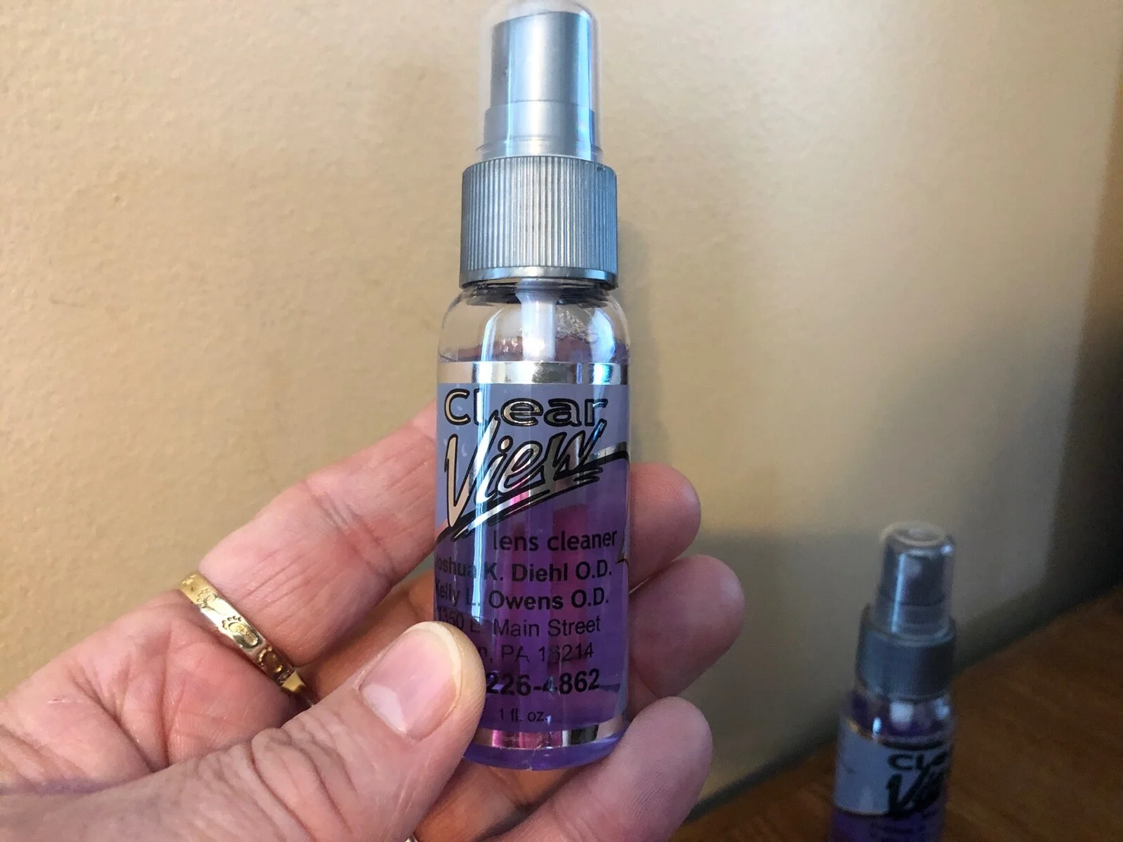 2 Clear View Eyeglass Lens Cleaner Spray 1 oz -Travel Size and Microfiber Cloth 2