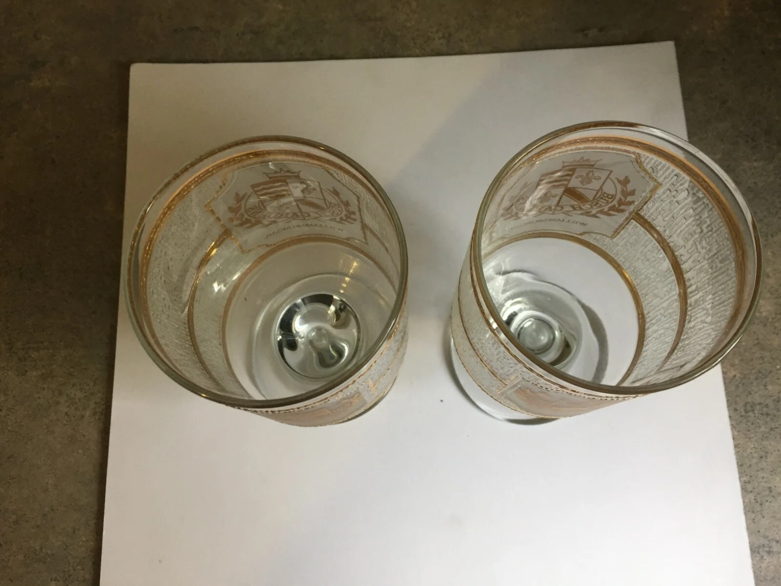 2 CULVER SOUVENIR BUSCH GARDENS WILLIAMSBURG VA 22 KT GOLD 14 OZ FOOTED GLASSES 4