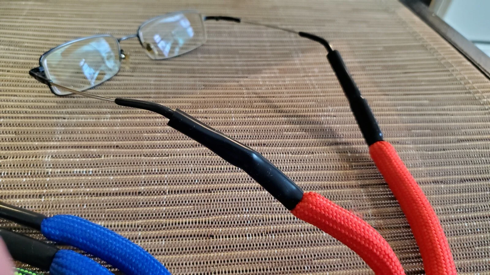 2 Pair SUNGLASSES FLOATING Lanyard Cord Strap Eyeglasses Glasses Holders 2