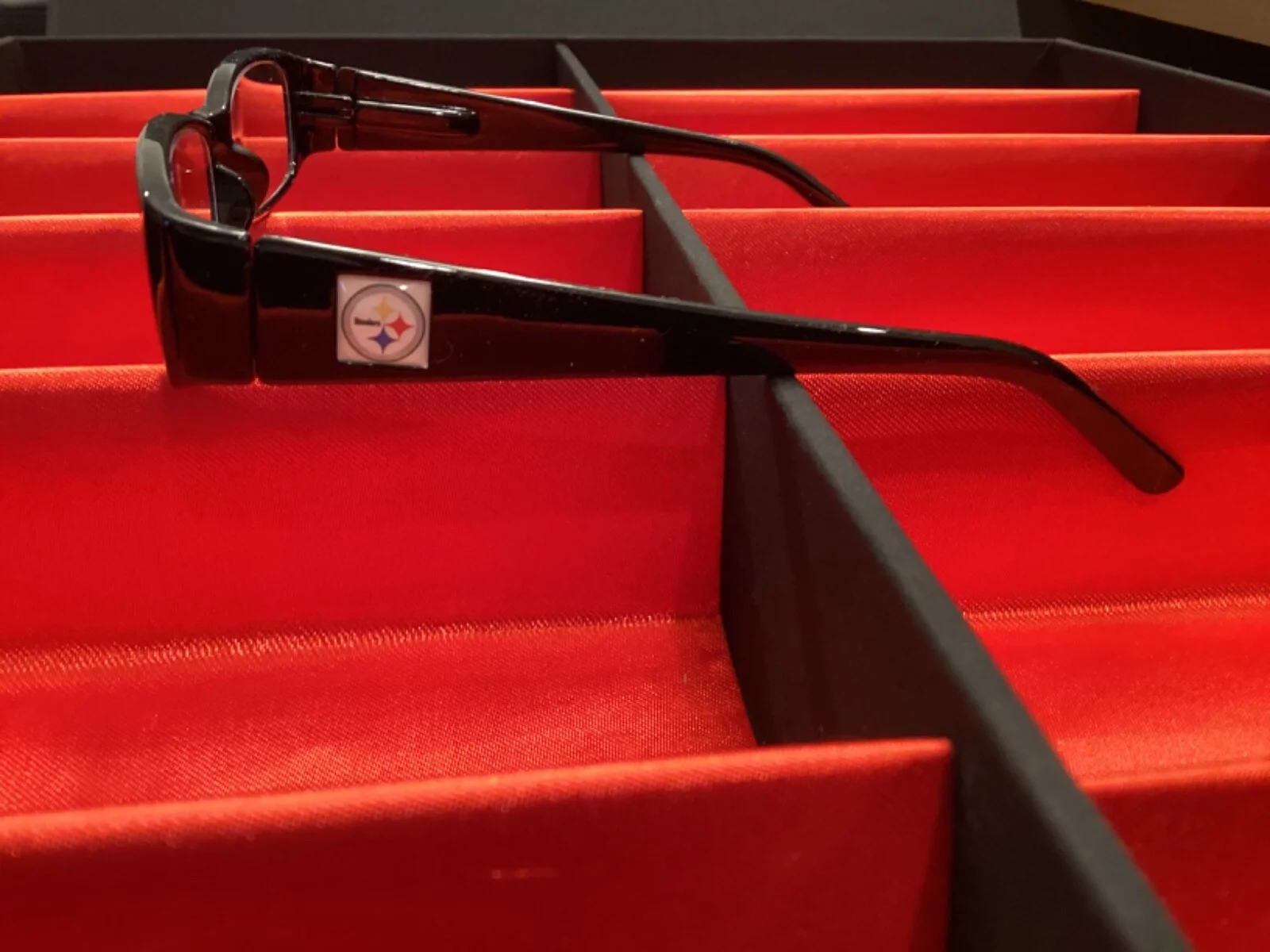 2 Pairs NFL Pittsburgh Steelers reading glasses 1.25 3