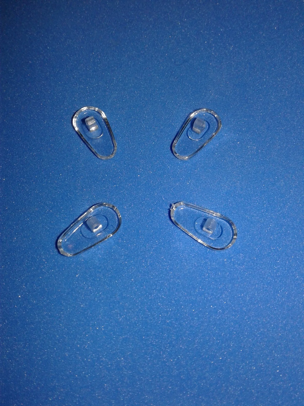 2 Pairs Soft Silicone Eyeglass Nose Pads Screw In Piece 2