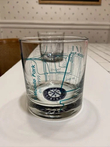 2 Seattle Mariners MLB T-Mobile Park Map Rocks Glasses 4