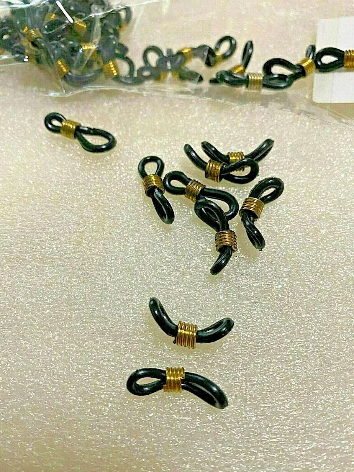 200 pcs Black Chain Strap Holders Rubber Loop Ends Eye Glasses Spectacle B83 1
