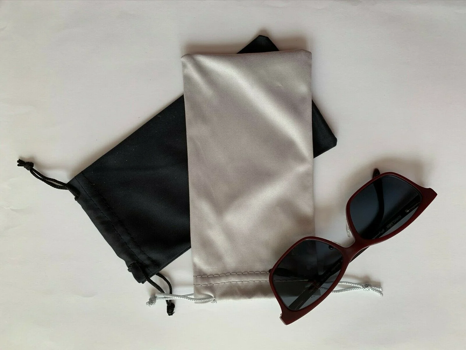2x Premium Microfiber Pouch Bag Cleaning Case Sunglasses Eyeglasses High quality 2