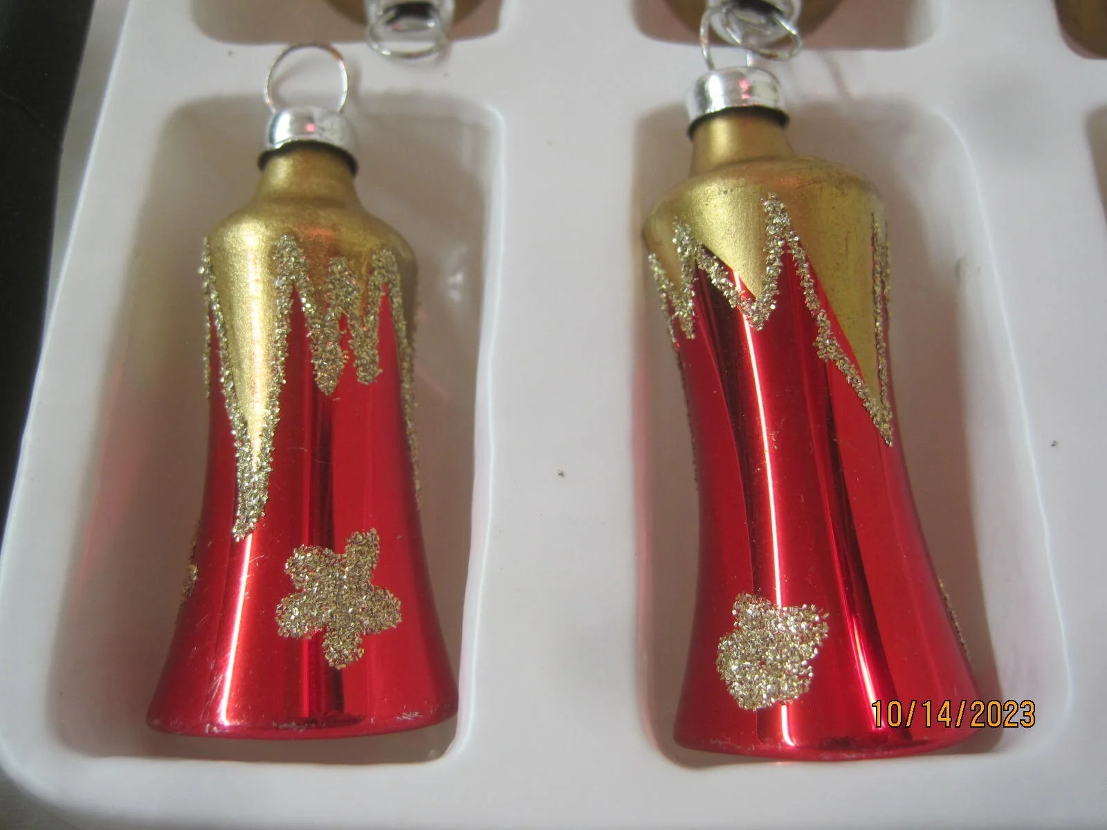 8 Vintage Holly Glass Christmas Ornaments Red and Green USED Value Pack 2