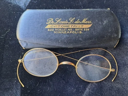 Antique 1900s Gold Filled Framed Wire Rim Round Eye Glasses w/ Case