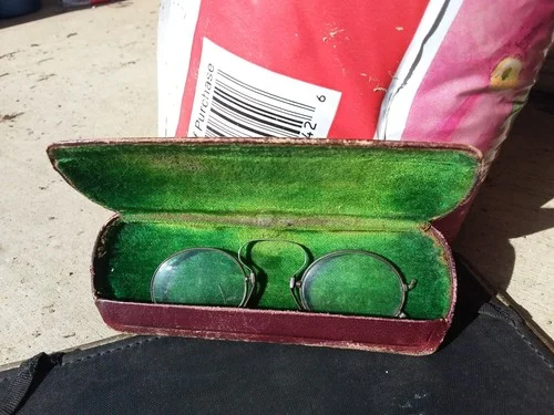 Antique 1909 Eye Glasses Green Felt Case Optometrist Topeka Kansas Medical Optic