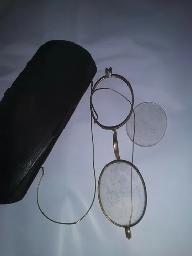 Antique Ben Franklin Round Wire Rim Frame Glasses ( not actually Bens glasses) 2