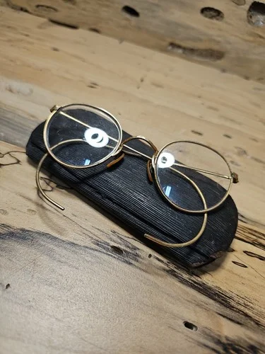 Antique B&L 1/10 12k GF Wire Rim Eyeglasses Etched Frames Gold W Case T223
