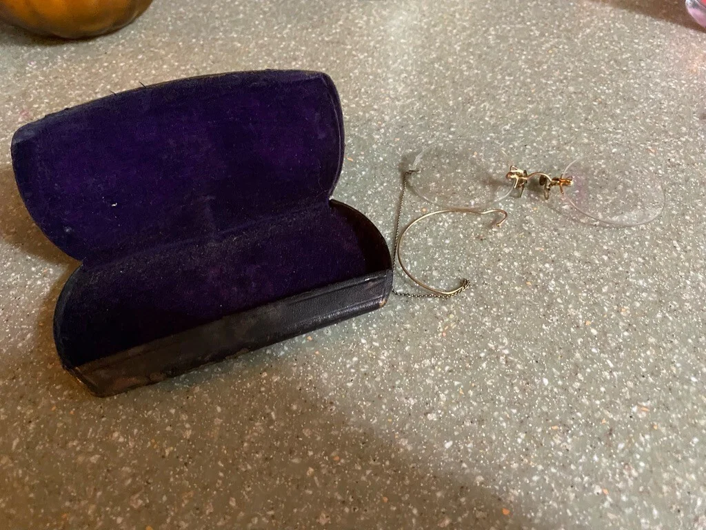 Antique Glasses Eyeglasses with Case and Chain 1900 2