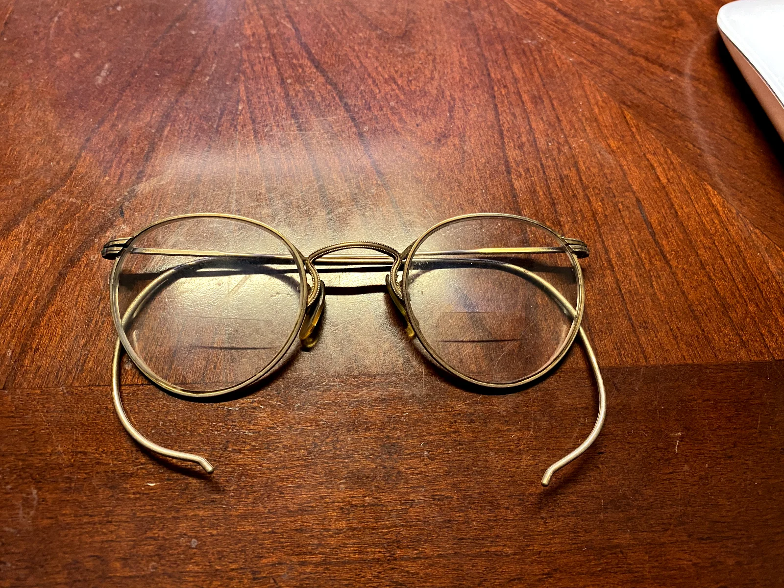 ANTIQUE U.S.A. GOLD WIRE RIM BI-FOCAL EYEGLASSES - ROUND LENS