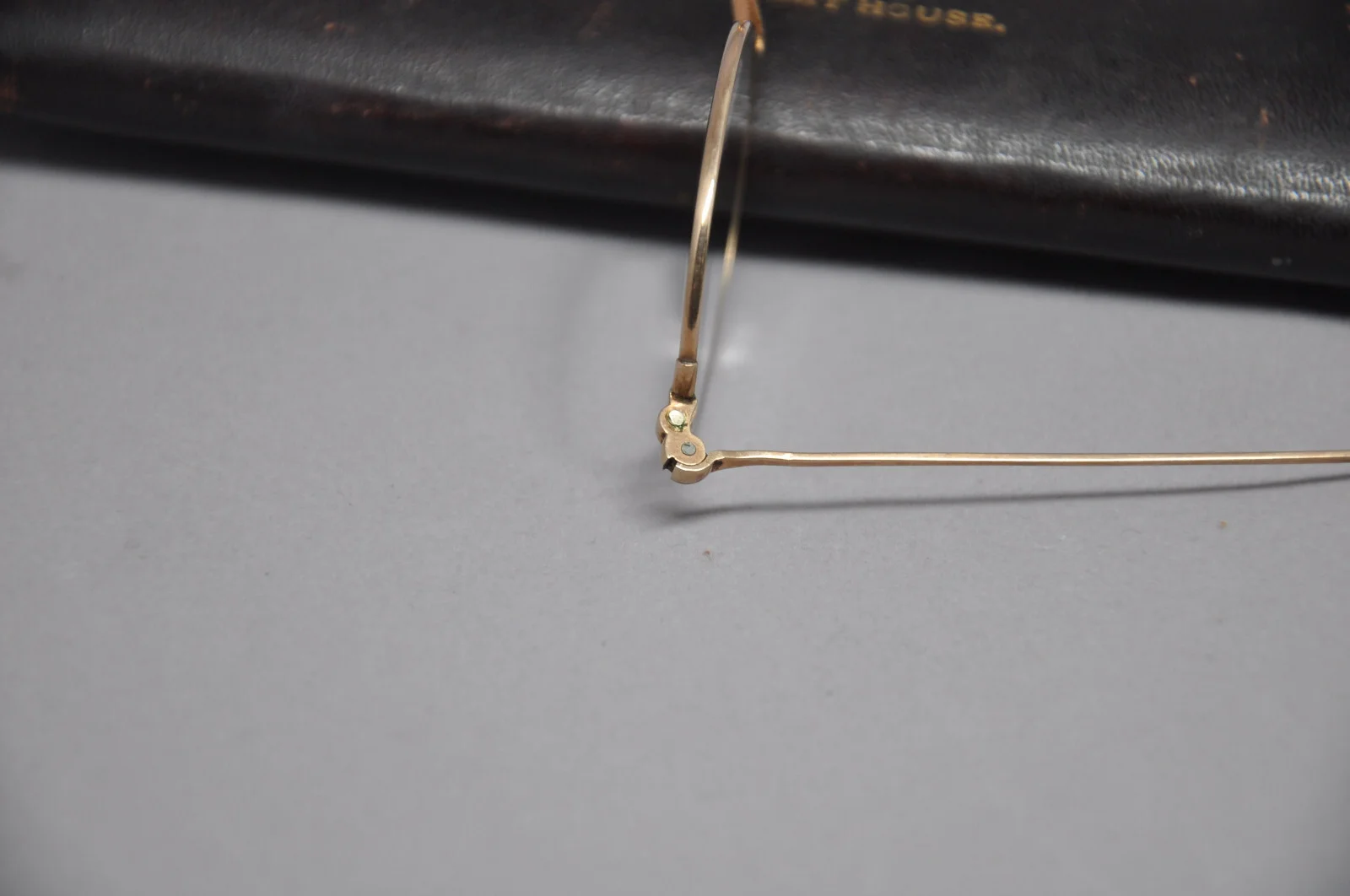 Antique Wire Frame Eyeglasses With Case Gold Color 4