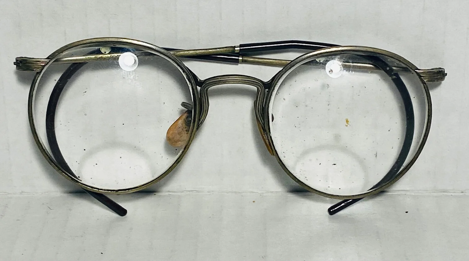 ANTIQUE WIRE RIMMED ROUND BIFOCALS GLASSES CASE HARTZOG FORT WAYNE INDIANA 2