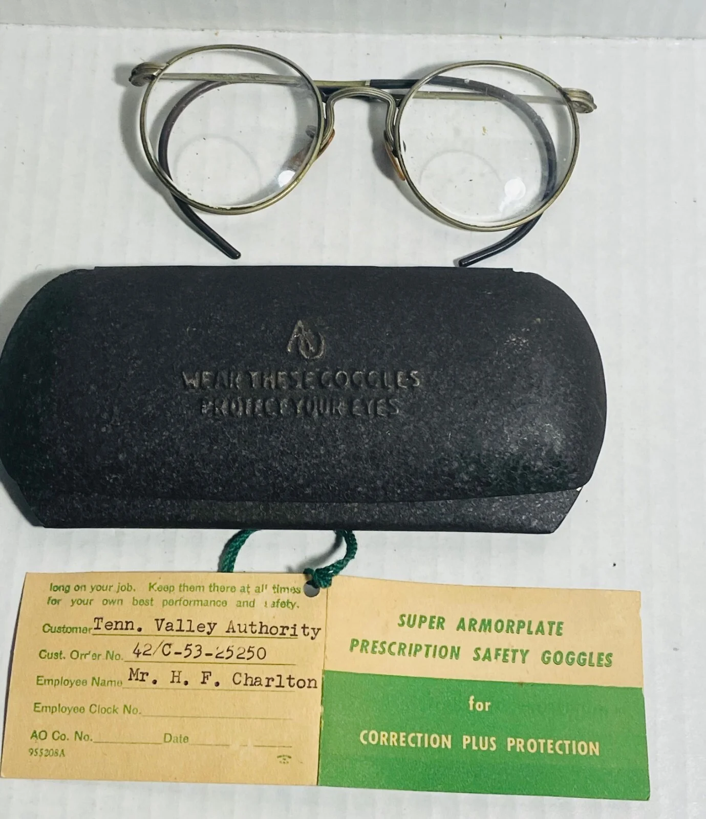 ANTIQUE WIRE RIMMED ROUND BIFOCALS GLASSES CASE HARTZOG FORT WAYNE INDIANA 3