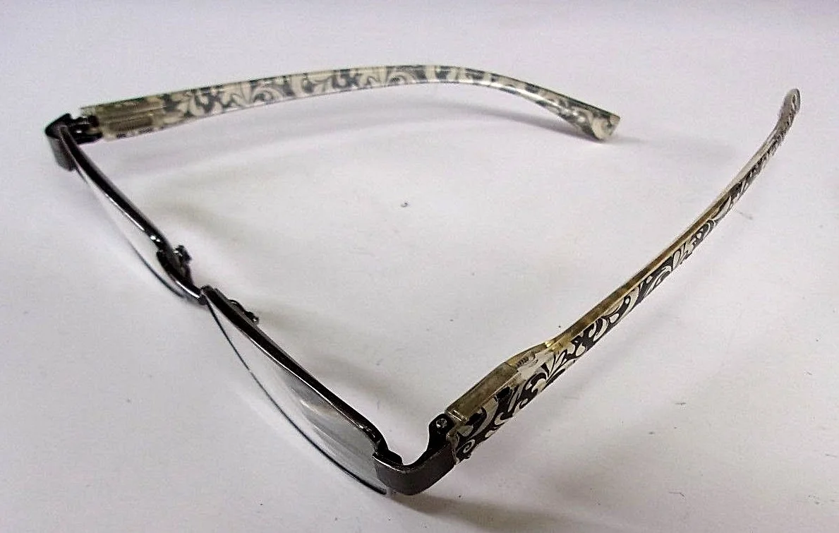 Artsy Black and White Integrated Spring Hinged Eye Glasses 2