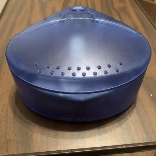 Automatic Eyeglasses Cleaner the Sharper Image Design