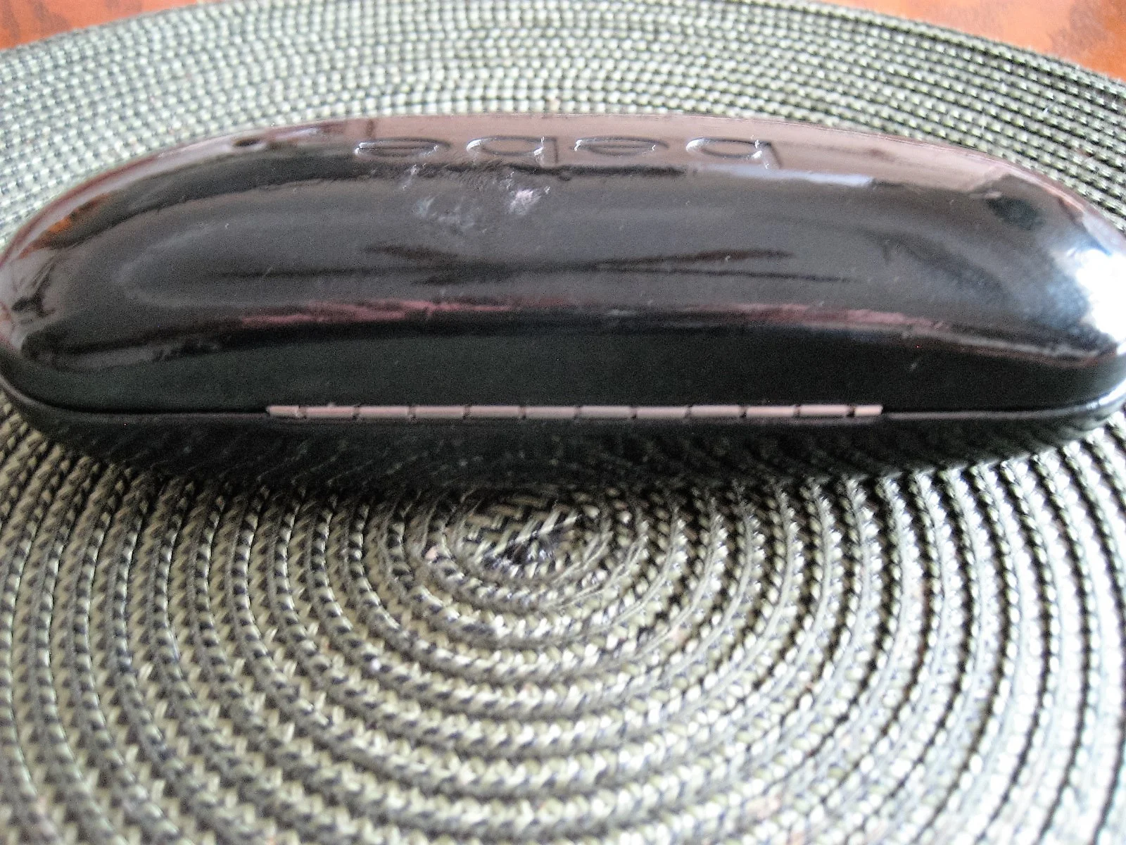 BEBE black glossy clam hardshell eyeglass case 3