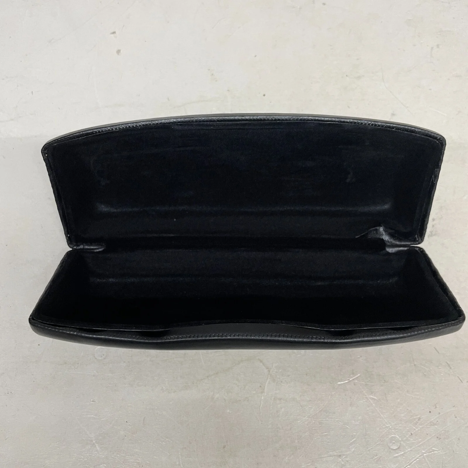 BEBE Designer Hard Black Eyeglass Case 3
