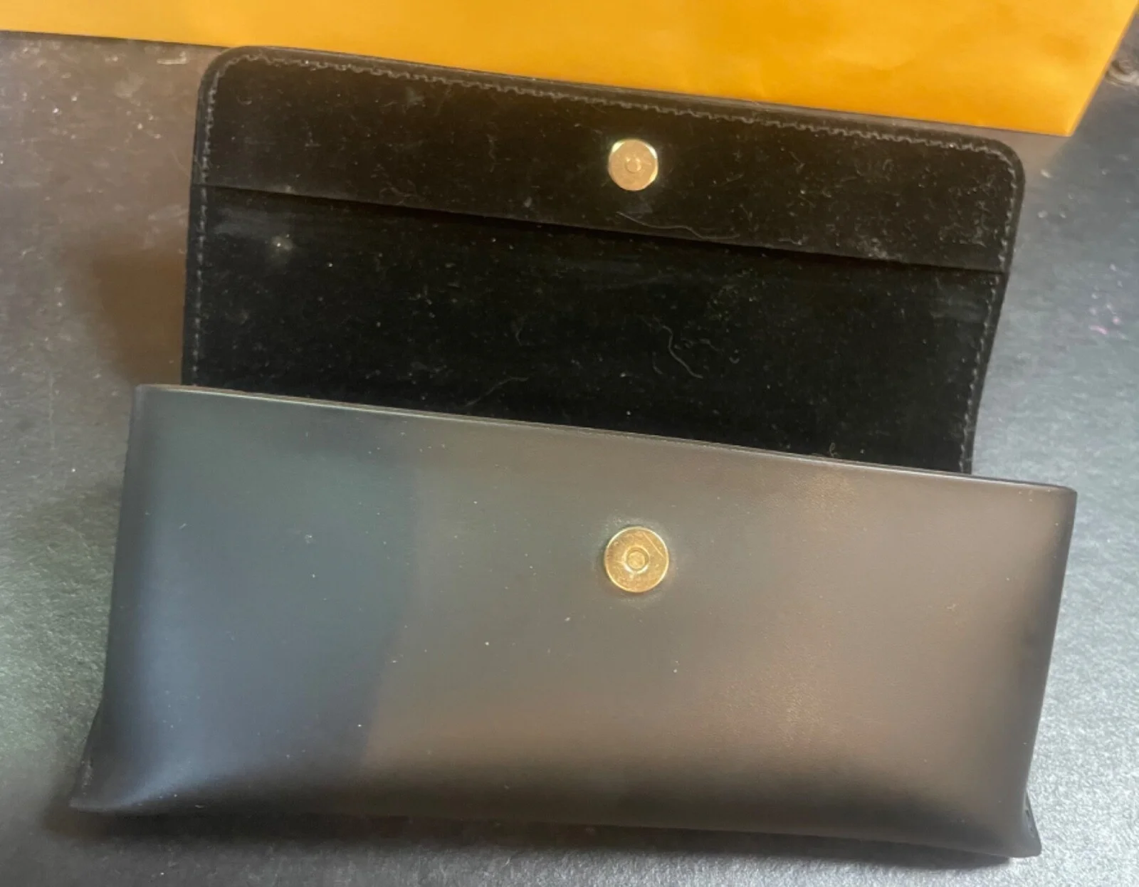 Bebe Sunglass Sun Glass Eyeglass Eye Glass Case Black Hard Clam Shell 3