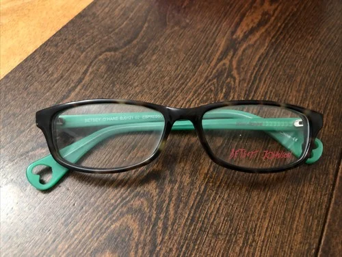Betsey Johnson BJ0121 02 Espresso 51 16-135 Betsey O’Hare