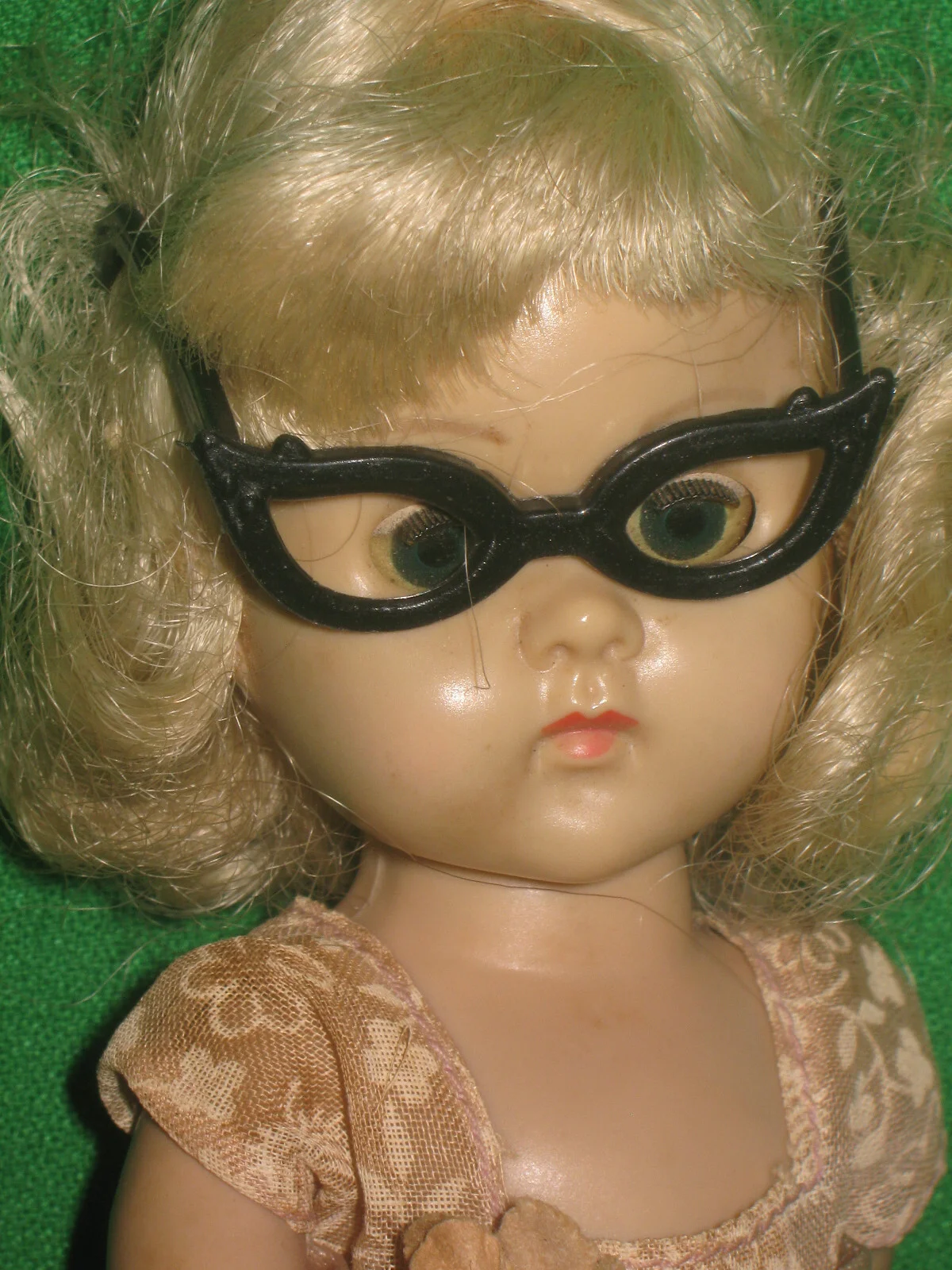 Black Cat Eye Glasses for 8 3