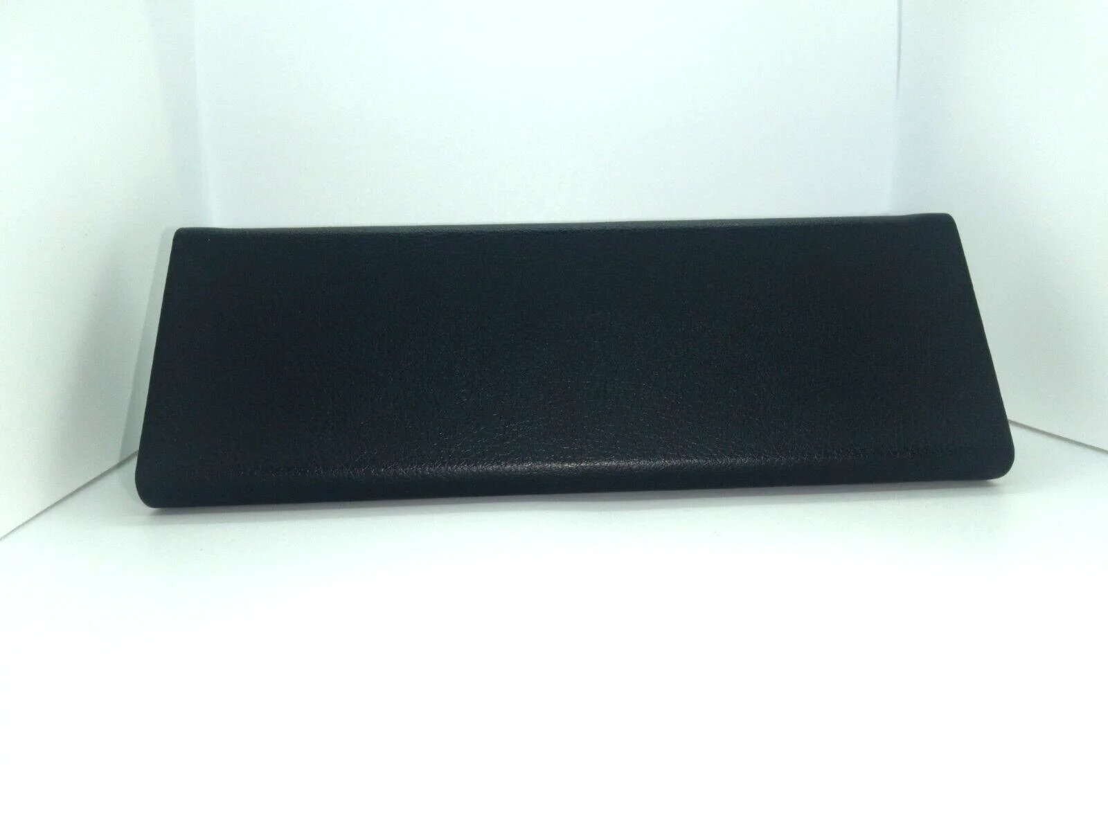 Black Hard Costco Magnetic Triangular Eye Glass Case Eyeglass Holder Sun Glasses 4