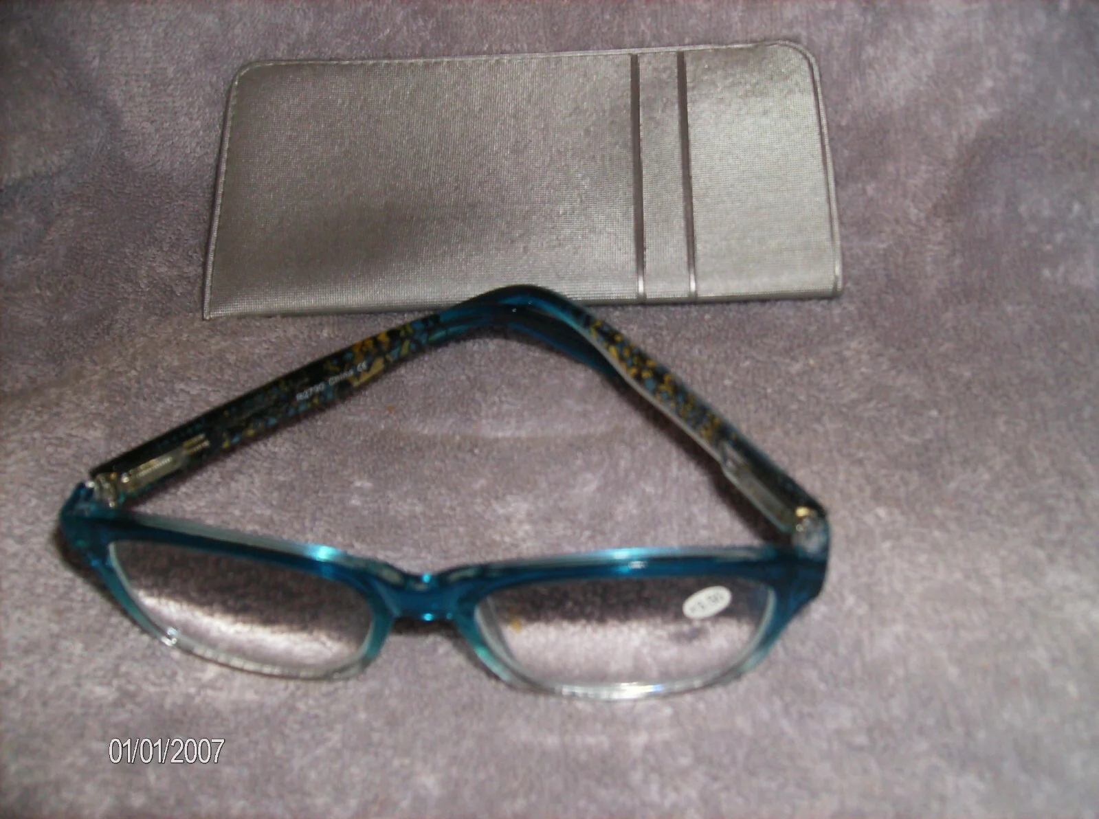 BLULE IGOGS STAINED GLASS TEMPLES READERS & SILVER CASE Spring Hinges 3.50 NEW 2