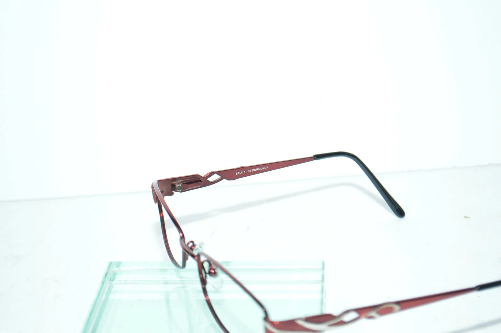Bulova Tacoma Eyeglass/Sunglass Frames 52[]17-135MM Burgundy 3