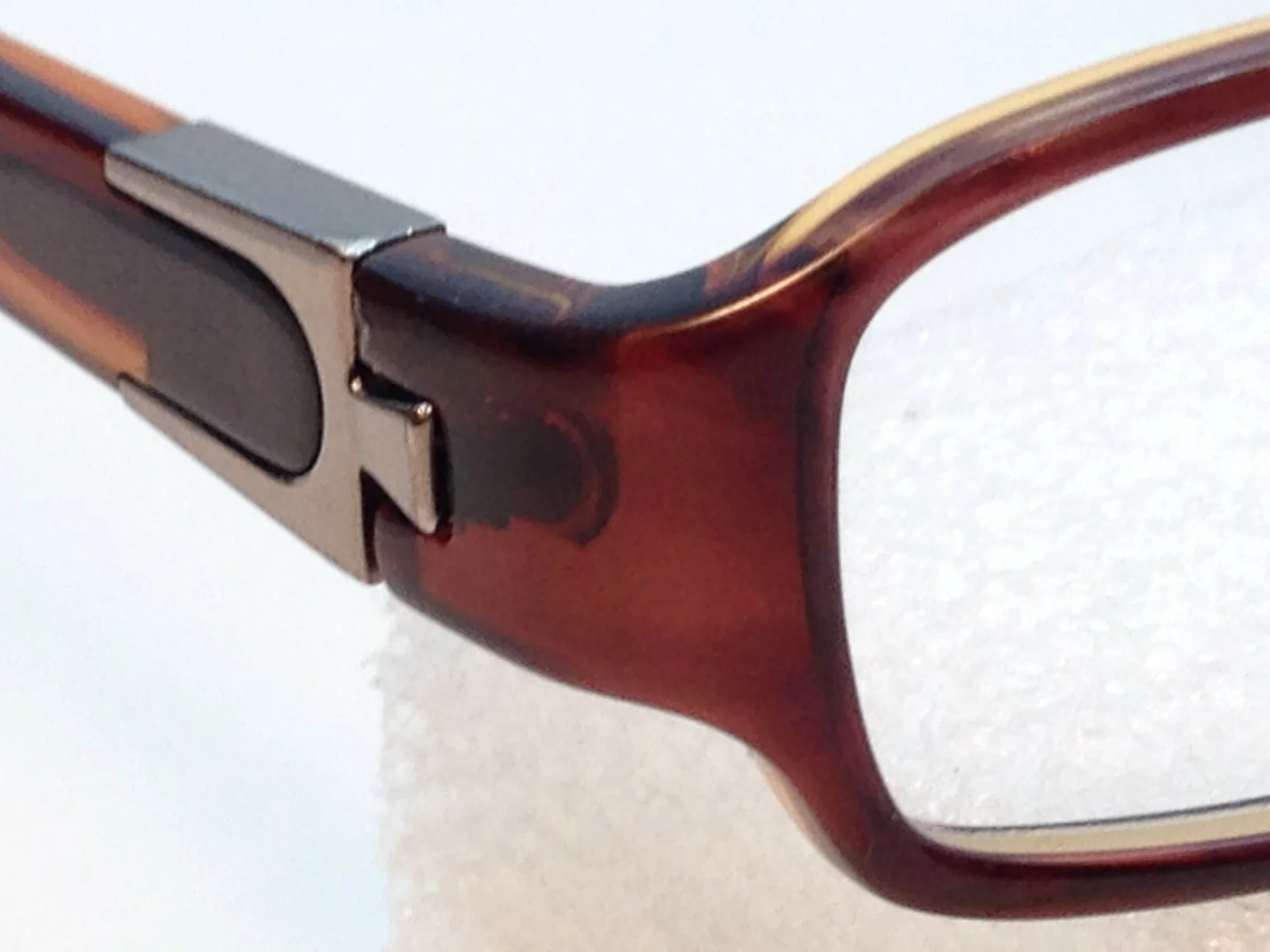 Bulova Turin Womens Rectangular Eyeglass Frames Amber Gunmetal 51▯16-135 3