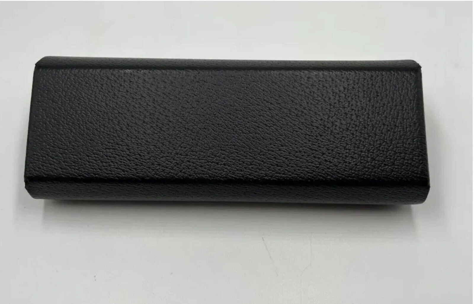 Burberry Eyeglasses /Sunglasses black Hard Case cleaning cloth & Box brand new 3