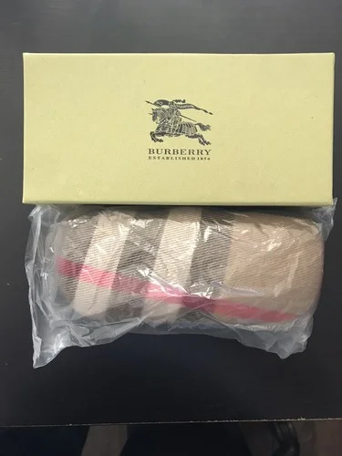 Burberry Sunglasses /Eyeglasses Hard Case and Cloth. Comes With Gift Box.