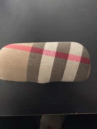 Burberry Sunglasses /Eyeglasses Hard Case and Cloth. Comes With Gift Box. 3