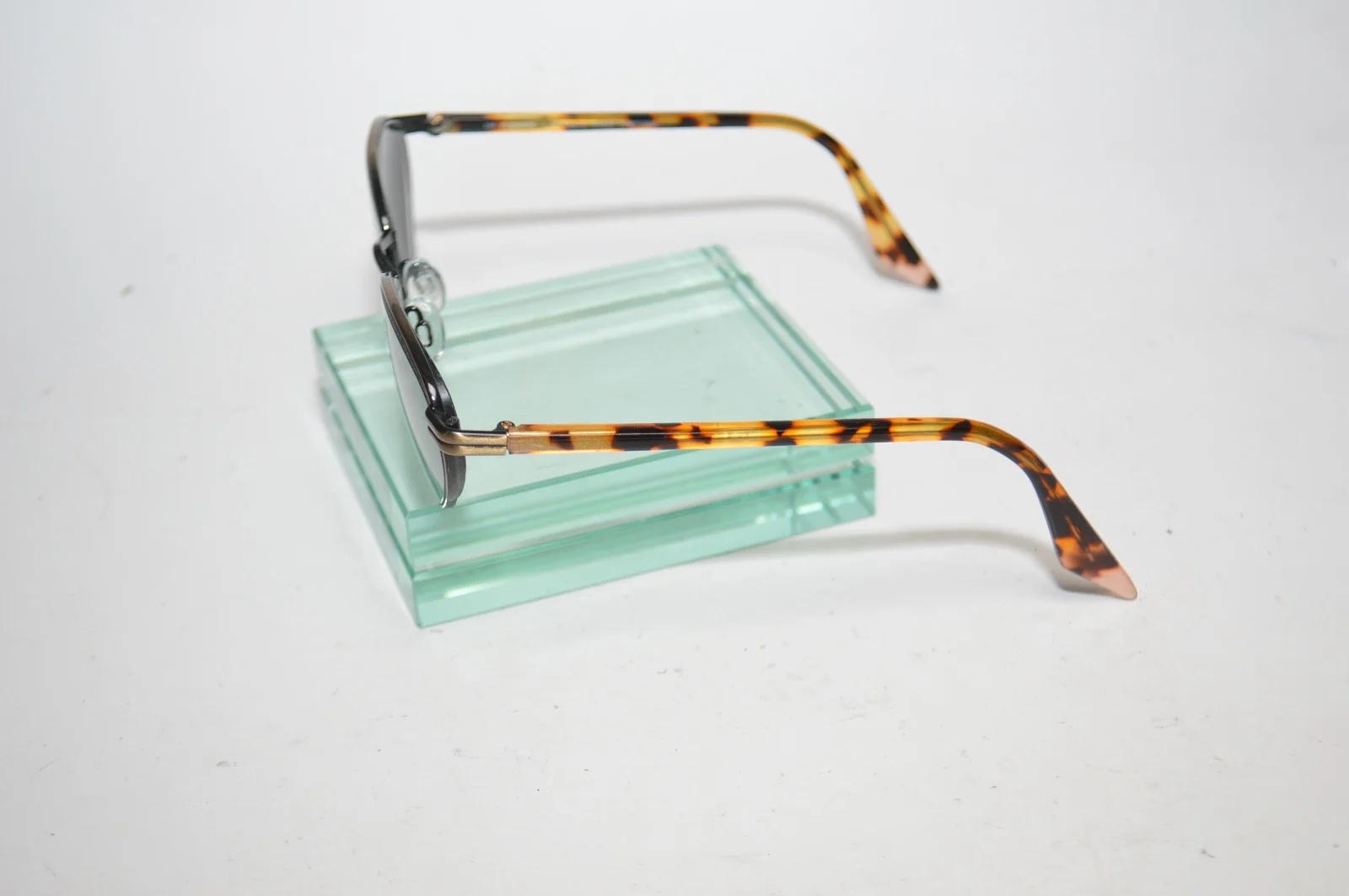 Capezio Sunglasses Frames 51[]19-135MM Antique Gold Tortoise 2