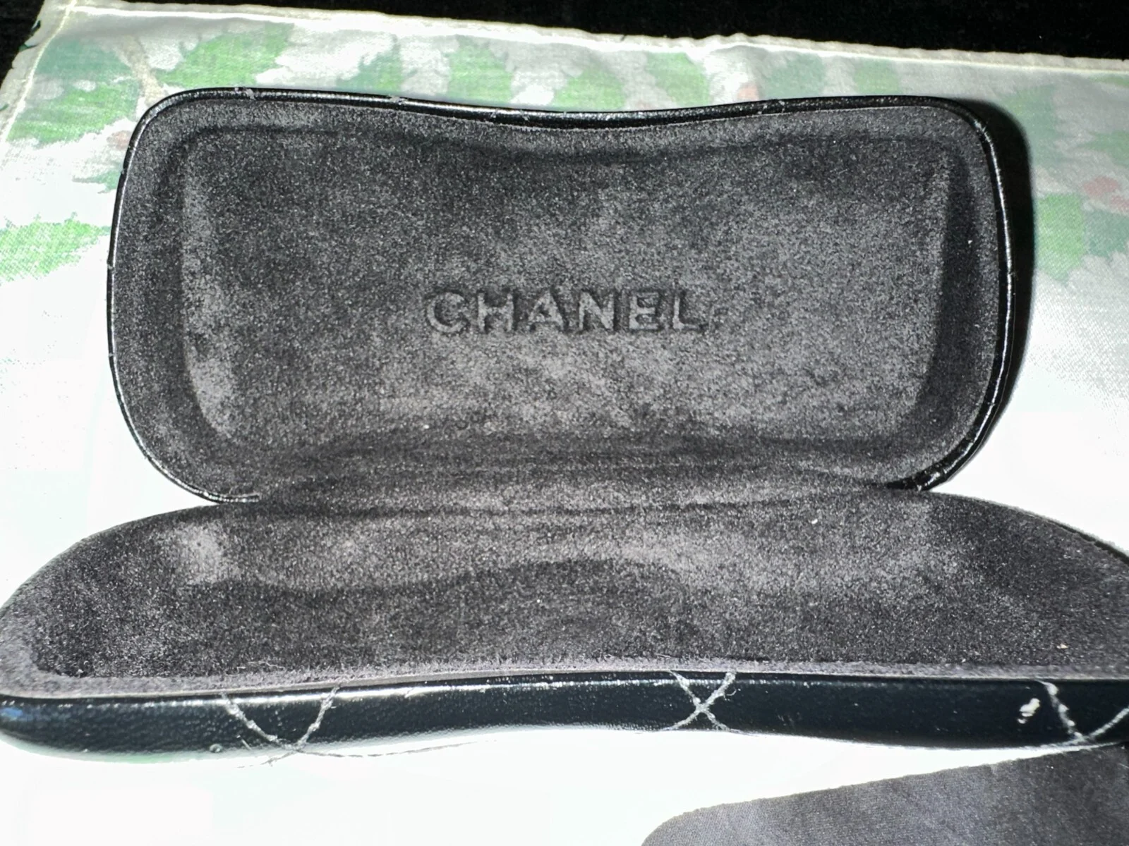 Case Chanel Eyeglass Large Black Hard Leather Quilted Authentic Eyeglasses Italy