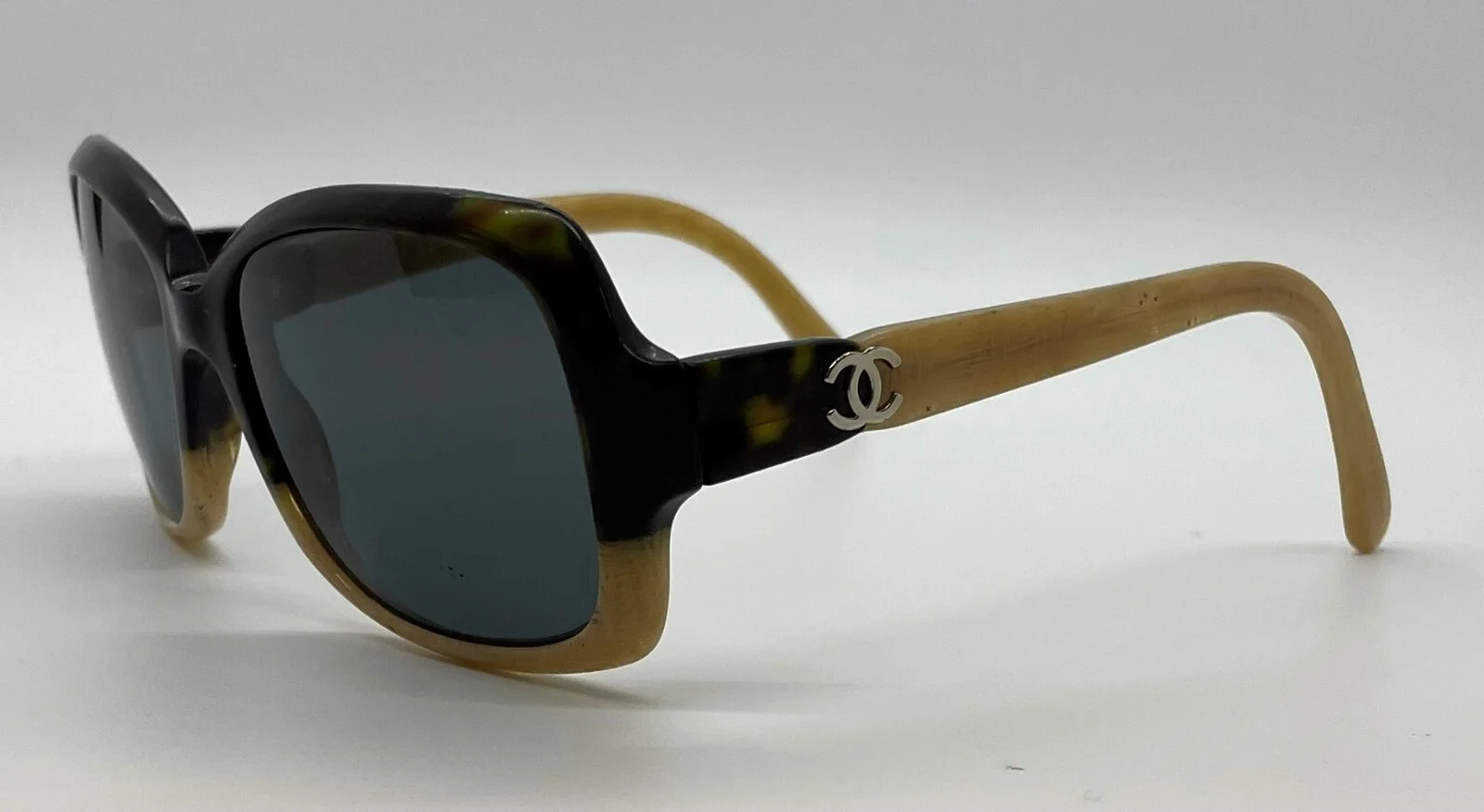 Chanel 517 Women