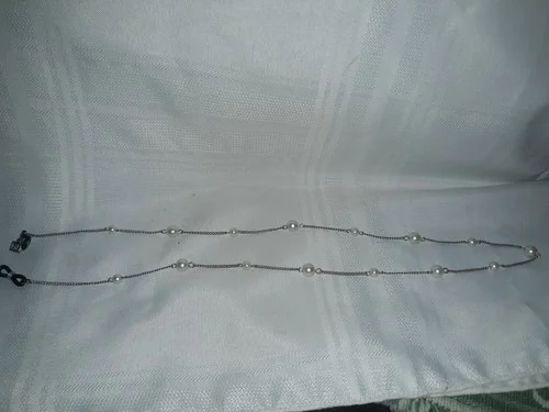 CMc Designer Fashion Eyeglass Holder pearl Silver Chain Anti Slip. 2