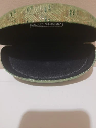 Corinne McCormack Corinne Eyeglass/Sunglass Case Preowned 2