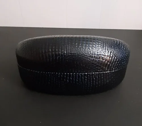 Corinne McCormack eyeglass/sunglass case, hard shell, dk blue, snakeskin pattern 2