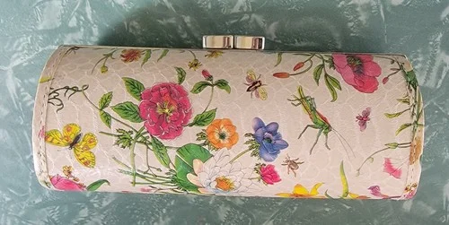 Corinne McCormack Hard Eyeglass/Sunglass Case Fast FREE SHIPPING 4