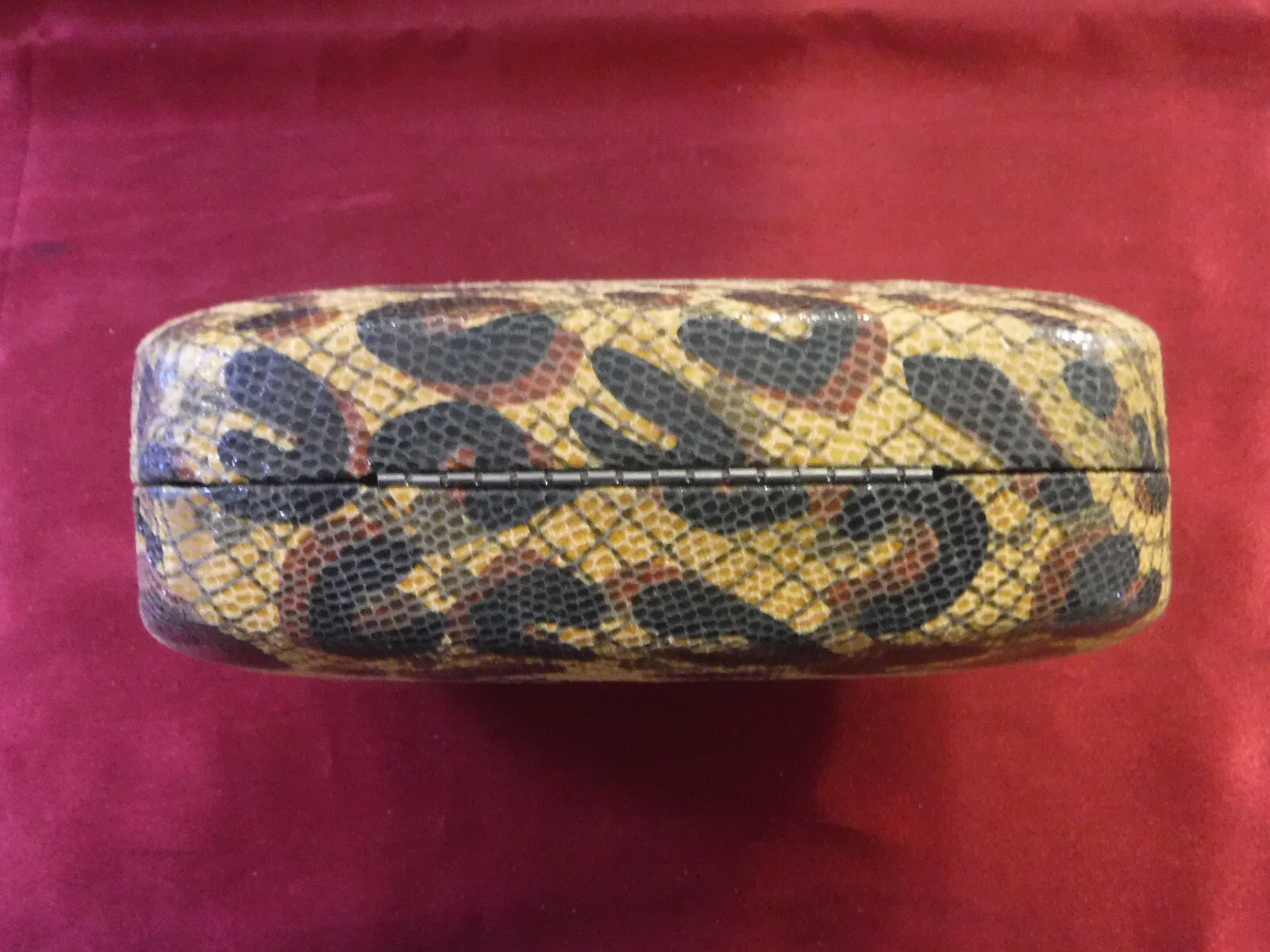 Corinne McCormack Hard Sunglass Eyeglass Case Clamshell Purple Animal Print 2