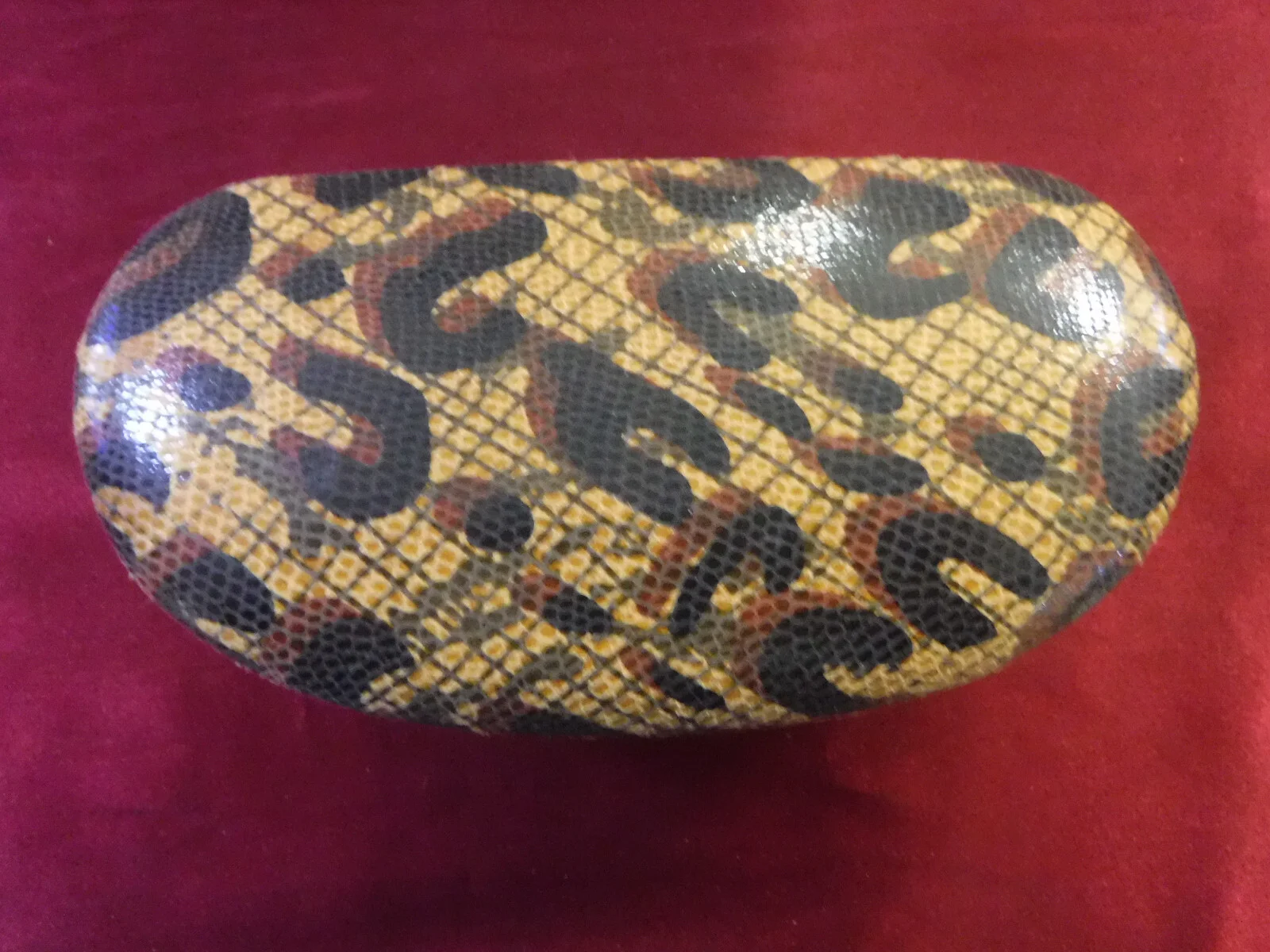 Corinne McCormack Hard Sunglass Eyeglass Case Clamshell Purple Animal Print 3
