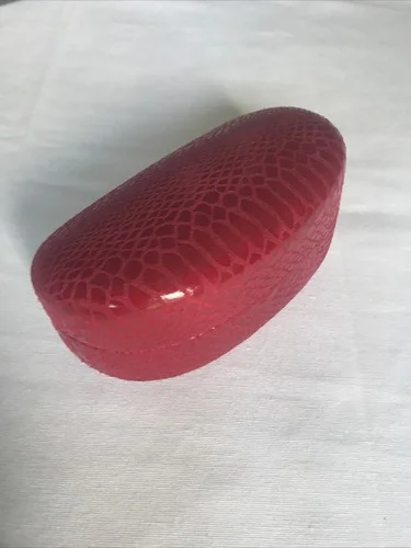 Corinne McCornack Red Faux Leather Eyeglasses Case Reptile Pattern Excellent 2