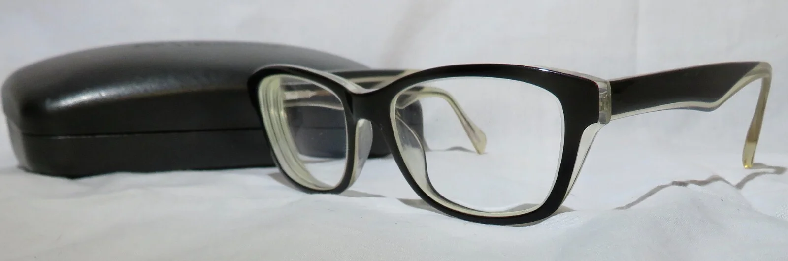 Cosmopolitan C200 eyeglass eyewear 52-16-140 Black plastic frame