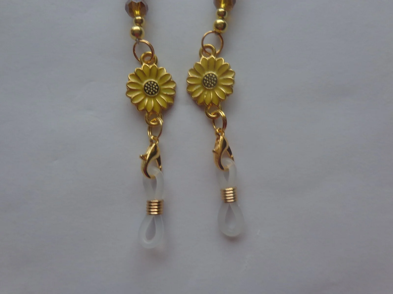 DAISY FLOWERS GOLD BEADS EYEGLASS CHAIN READERS HOLDER NECKLACE LOBSTER CLASPS