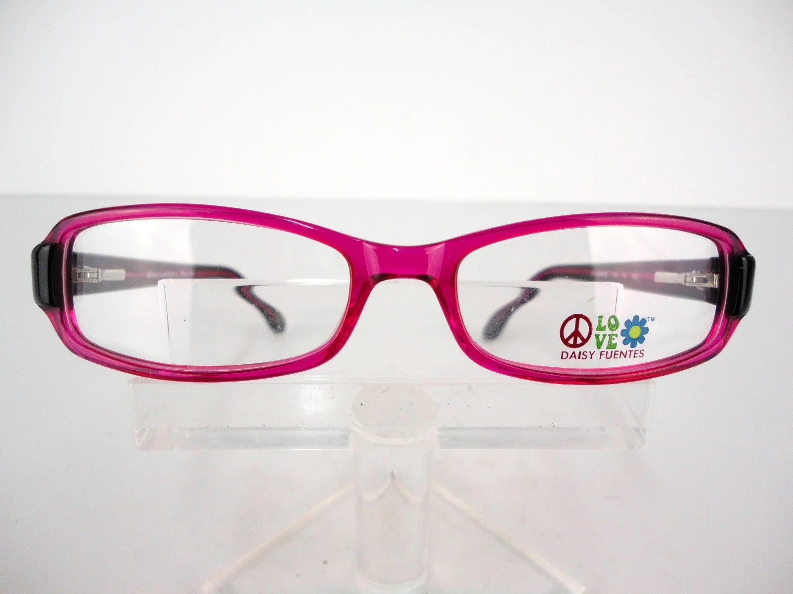 Daisy Fuentes Peace by Zylowear (130) Berry Black 52 x 16 135 mm Eyeglass Frames 3