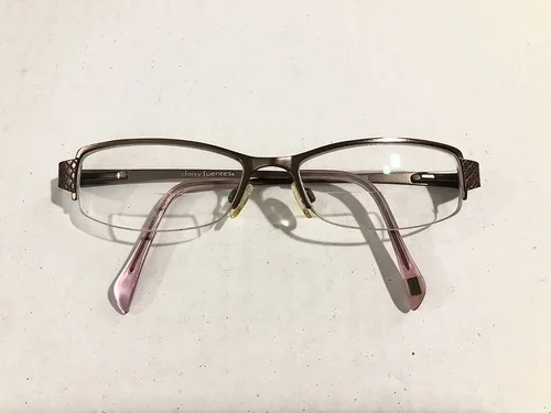 Daisy Fuentes Rx Eyeglasses (135 mm) Clarissa Frames & Pink Hard Shell Case 2
