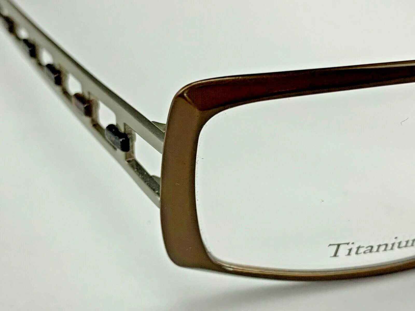 Dana Buchman Eyeglass Frames 53-18-135mm Delta Brown 4