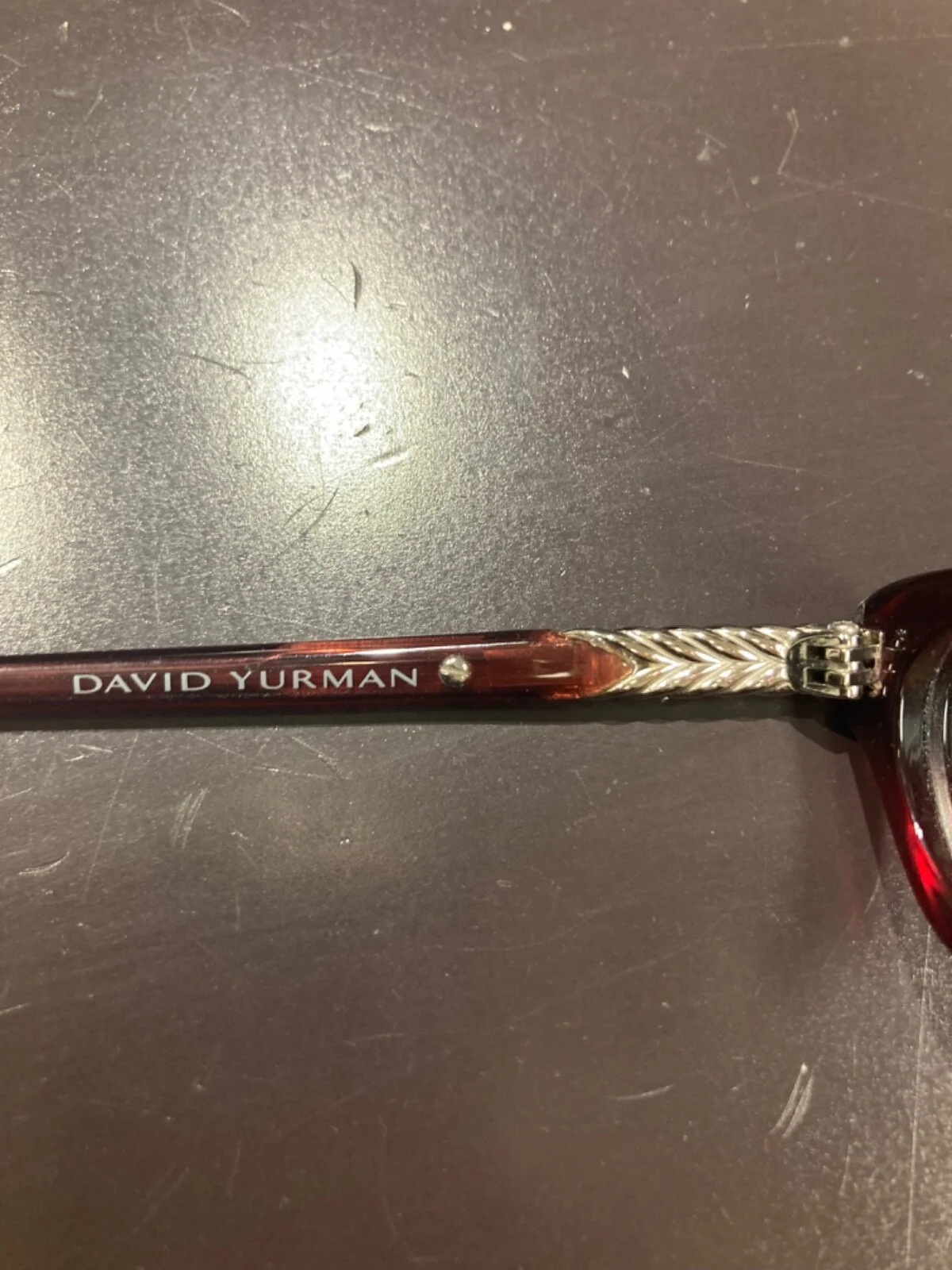 David Yurman DY052 silver and garnet eyeglass frame. Frame has light wear 4